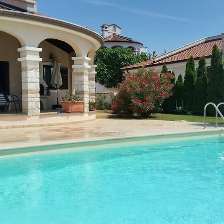 Villa Parenzo Poreč Buitenkant foto