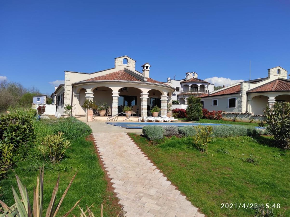 Villa Parenzo Poreč Buitenkant foto