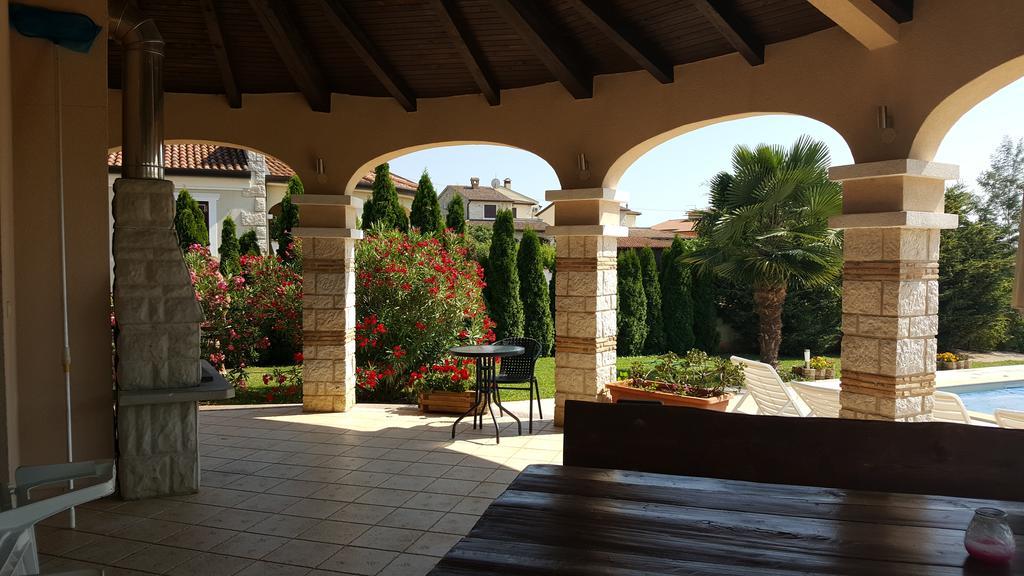Villa Parenzo Poreč Buitenkant foto